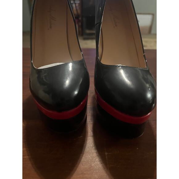NWT Only Maker Women's Size 11 Black and Red Platform Hells with 6" heel/ 2" - Picture 1 of 16